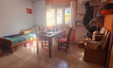 Casa Estilo Chorizo en Venta a Pasos de Av. Mitre- En Venta