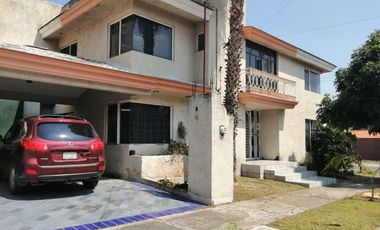 🌟 Casa Única en Guadalupe Jardín – ¡Amplitud, Luz Natural y Confort Total! 🛋️
