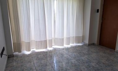 Departamento en ALQUILER de 2 dormis c/cochera desc. 9 y 59