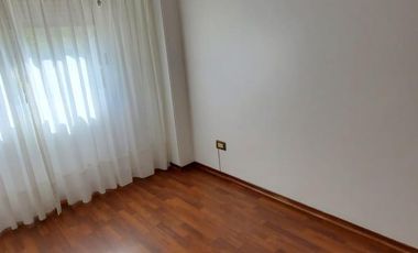 Departamento en ALQUILER de 2 dormis c/cochera desc. 9 y 59