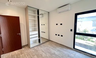 CASA EN VENTA EN BARRIO PUERTOS DEL LAGO ARAUCARIAS - MAROTO PROPIEDADES