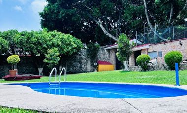 Casa con alberca en renta