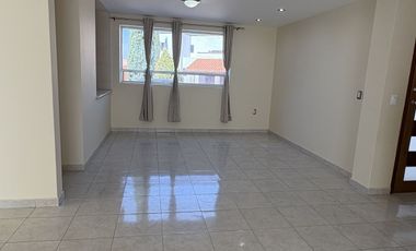 CASA EN RENTA PRIVADA ZONA VISTA REAL. 2