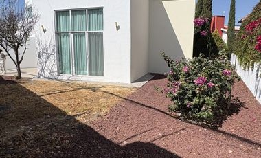 CASA EN RENTA PRIVADA ZONA VISTA REAL. 2