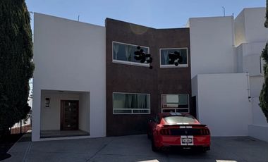 CASA EN RENTA PRIVADA ZONA VISTA REAL. 2