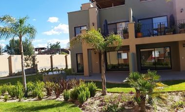 Monísimo departamento planta baja en El Deseo, San Miguel de Allende, Gto.