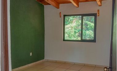 CASA CON JARDIN EN RENTA EN ACATITLAN