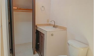 CASA CON JARDIN EN RENTA EN ACATITLAN