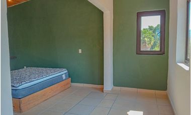 CASA CON JARDIN EN RENTA EN ACATITLAN