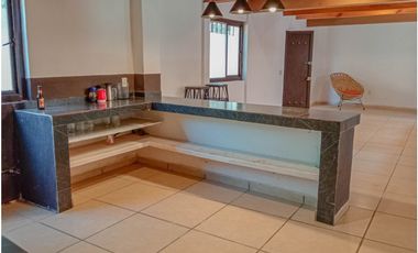 CASA CON JARDIN EN RENTA EN ACATITLAN