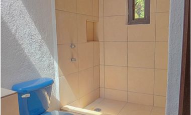 CASA CON JARDIN EN RENTA EN ACATITLAN