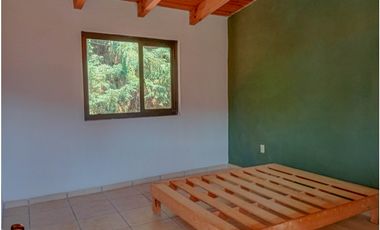 CASA CON JARDIN EN RENTA EN ACATITLAN