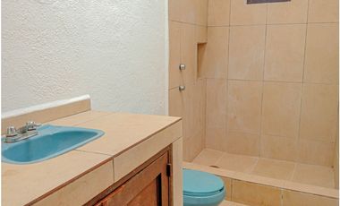 CASA CON JARDIN EN RENTA EN ACATITLAN