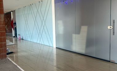 OFICINA PISO 2 EN VENTA LA RESERVA EL CAMPANARIO QUERETARO