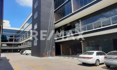 OFICINA PISO 2 EN VENTA LA RESERVA EL CAMPANARIO QUERETARO