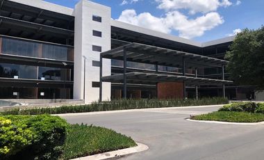 OFICINA PISO 2 EN VENTA LA RESERVA EL CAMPANARIO QUERETARO