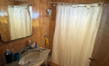 Casa 3 amb en venta barrio Santa Rita