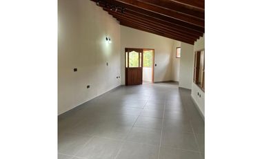 Magnifica casa finca en la Ceja Antioquía Vendo