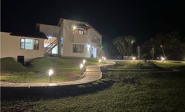 Magnifica casa finca en la Ceja Antioquía Vendo