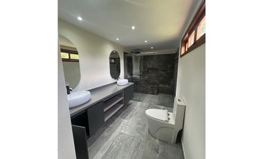 Magnifica casa finca en la Ceja Antioquía Vendo