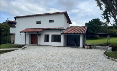 Magnifica casa finca en la Ceja Antioquía Vendo