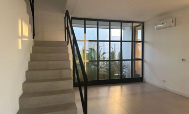 Casa en alquiler en el Barrio Costas, al lago  - Puertos / Escobar