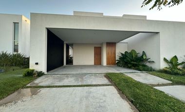 Casa en alquiler en el Barrio Costas, al lago  - Puertos / Escobar