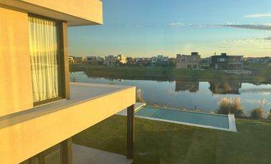 Casa en alquiler en el Barrio Costas, al lago  - Puertos / Escobar