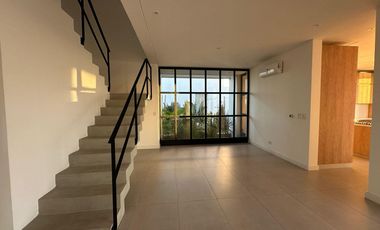 Casa en alquiler en el Barrio Costas, al lago  - Puertos / Escobar