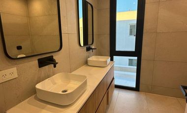 Casa en alquiler en el Barrio Costas, al lago  - Puertos / Escobar