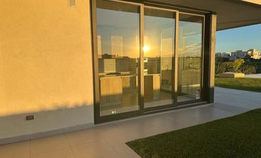 Casa en alquiler en el Barrio Costas, al lago  - Puertos / Escobar