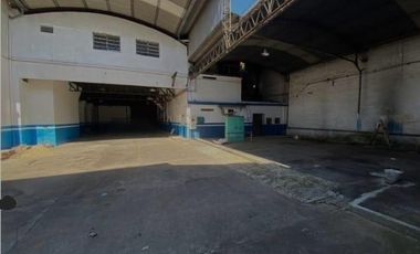 GALPON - DEPOSITO - OFICINA Mendez 3900 - Munro