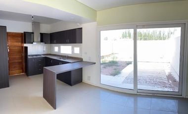 VENTA DE  DUPLEX B° FULCINITI CENTENARIO NEUQUEN