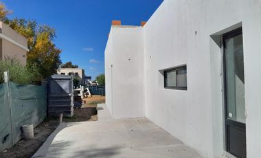 HERMOSA CASA A ESTRENAR EN VENTA - PILAR DEL ESTE - BARRIO SAN RAMON