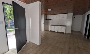 Casa en alquiler - Lujan - San Cayetano