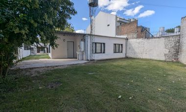 Casa en alquiler - Lujan - San Cayetano