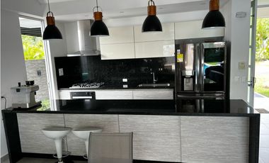 En Venta Casa Campestre en la Vía Restrepo