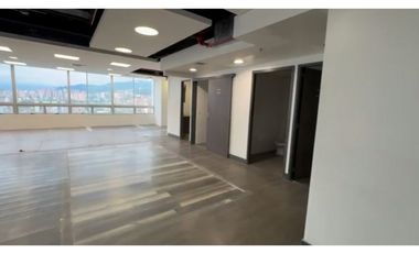 SE ARRIENDA OFICINA EN MEDELLIN