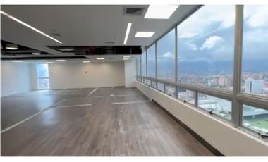 SE ARRIENDA OFICINA EN MEDELLIN