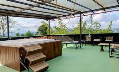 Venta de Finca/Hostal en el Peñol, con súper vista a la Represa