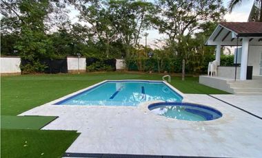 VENDO ESPECTACULAR CASA EN RESTREPO (META) (SR)