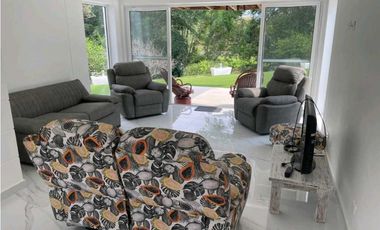 VENDO ESPECTACULAR CASA EN RESTREPO (META) (SR)