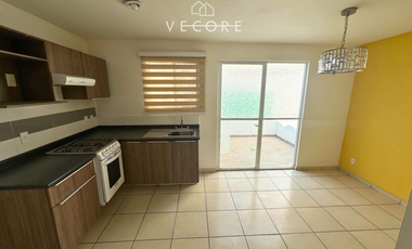 CASA EN VENTA EN SANTA CRUZ DEL VALLE, SAN PEDRO TLAQUEPAQUE