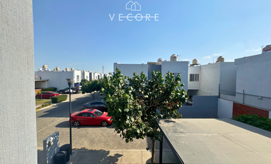 CASA EN VENTA EN SANTA CRUZ DEL VALLE, SAN PEDRO TLAQUEPAQUE