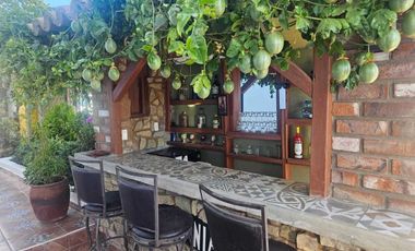 RENTA CASA TIPO RUSTICA CON VISTA AL MAR DE ROSARITO