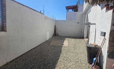 RENTA CASA TIPO RUSTICA CON VISTA AL MAR DE ROSARITO