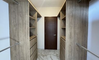 CASA EN PREVENTA EN LAG 8