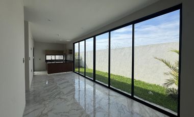 CASA EN PREVENTA EN LAG 8