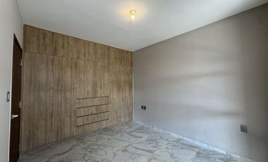 CASA EN PREVENTA EN LAG 8