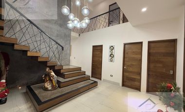 Casa en Pueblo Kikteil